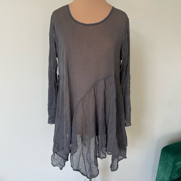 Comfy USA Crinkle Lagenlook Gray 3/4 Sleeve Asymmetric Hem Sheer Top ES1135 XS - Picture 1 of 8